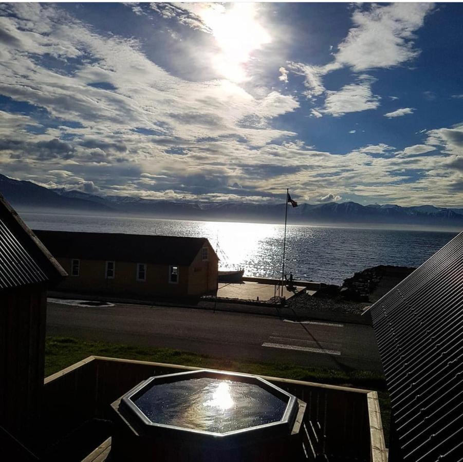 Grenivik Guesthouse Exterior photo