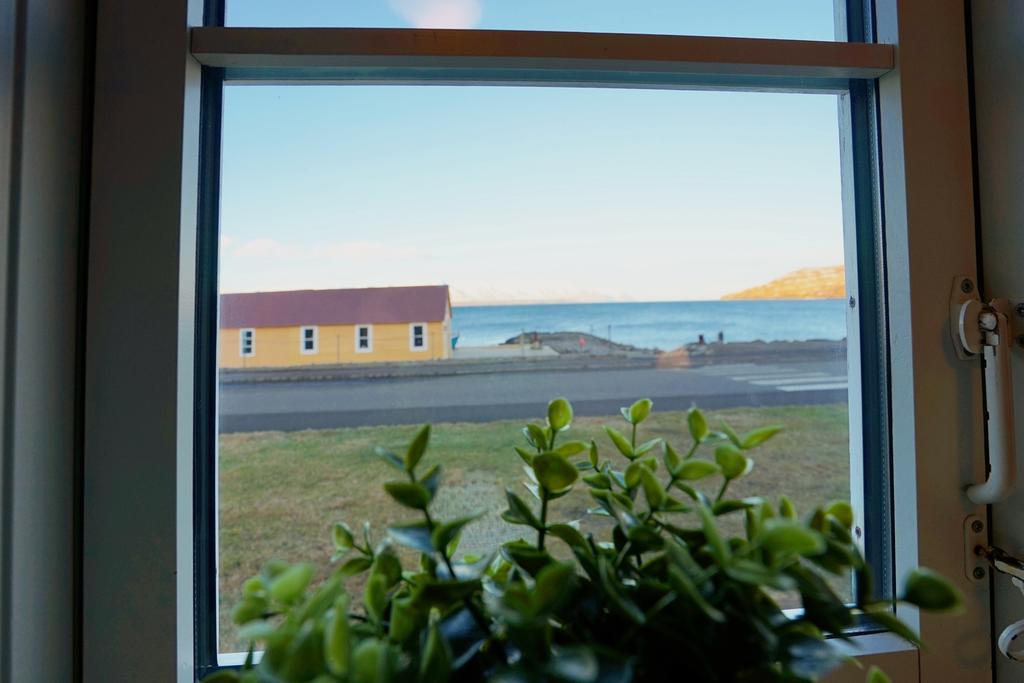 Grenivik Guesthouse Exterior photo