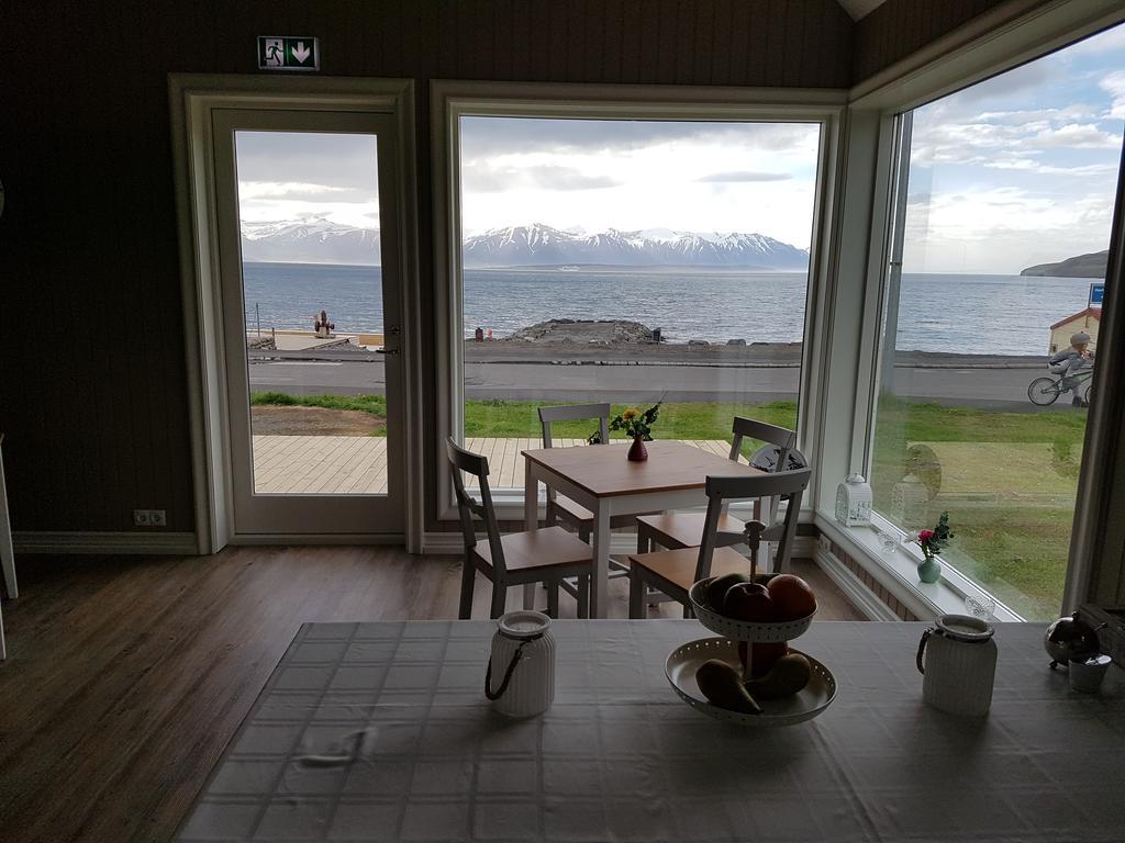 Grenivik Guesthouse Exterior photo